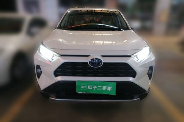 Toyota RAV4 2021, 114100 км, за 14740 USD