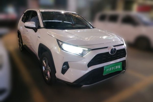 Toyota RAV4 2021, 114100 км, за 14740 USD