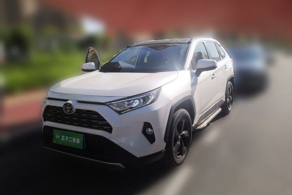 Toyota RAV4 · 2021 год