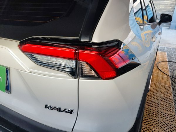 Toyota RAV4 2022, 30600 км, за 19108 USD - фото 7