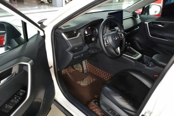 Toyota RAV4 2022, 6500 км, за 19397 USD - фото 23