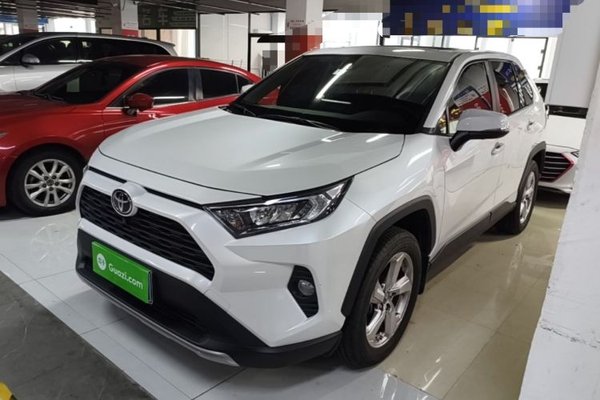 Toyota RAV4 · 2022 год