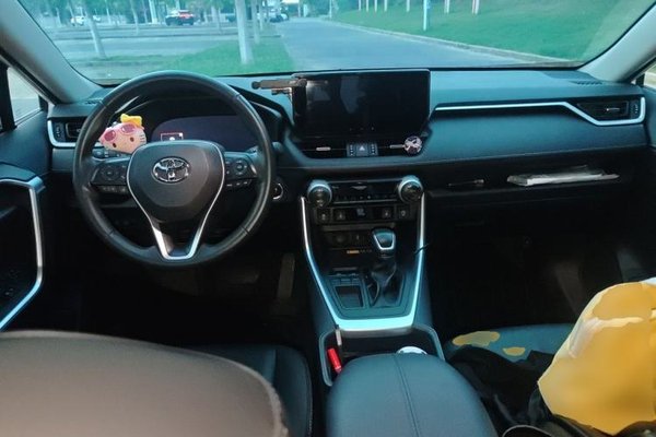 Toyota RAV4 2023, 11399 км, за 19481 USD - фото 10