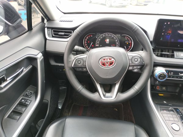 Toyota RAV4 2023, 32500 км, за 20761 USD - фото 14