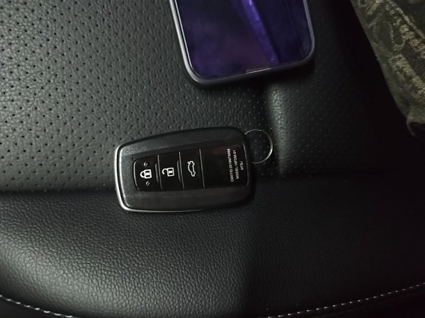Toyota RAV4 2024, 6800 км, за 19118 USD - фото 12