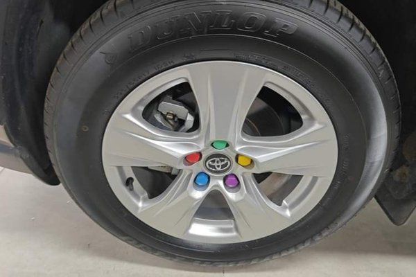Toyota RAV4 2024, 8800 км, за 18290 USD - фото 8