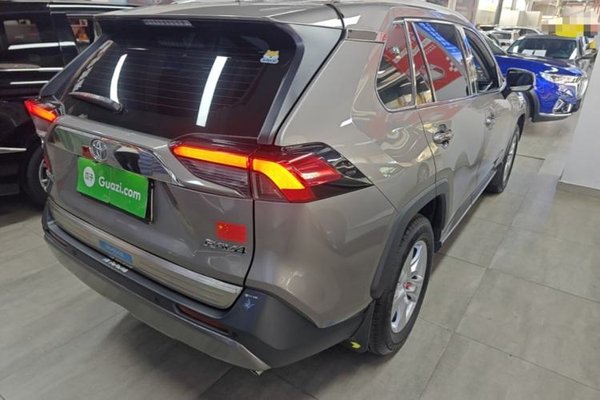 Toyota RAV4 2024, 8800 км, за 18290 USD - фото 6
