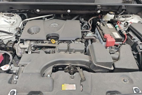 Toyota RAV4 2024, 9200 км, за 17831 USD - фото 17