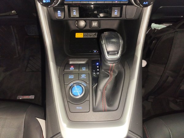 Toyota RAV4 Rongfang Plug-in Hybrid 2021, 45900 км, за 22723 USD - фото 13