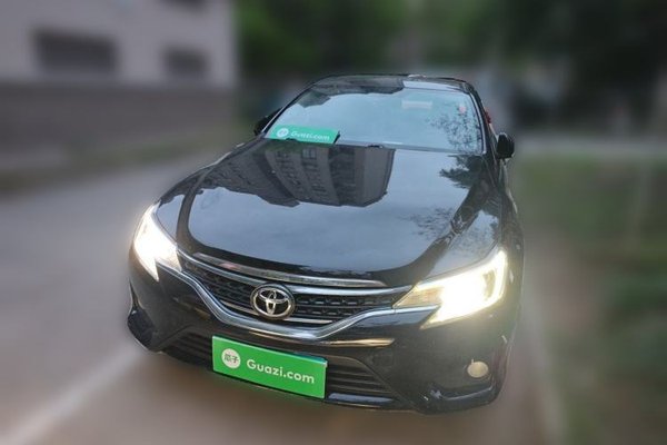 Toyota Reiz 2013, 132300 км, за 6909 USD