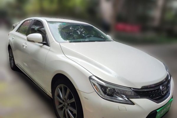Toyota Reiz 2013, 101600 км, за 12027 USD