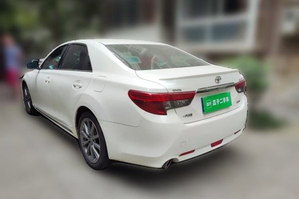 Toyota Reiz 2013, 101600 км, за 12027 USD