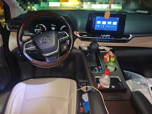 Toyota SIENNA 2021, 91700 км, за 9999999 USD - фото 10