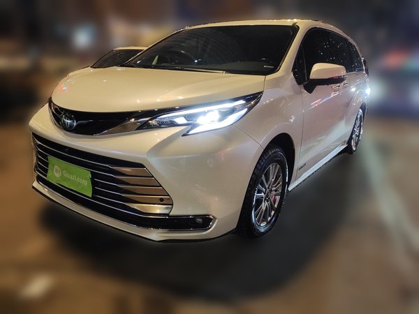 Toyota SIENNA 2023, 14900 км, за 9999999 USD