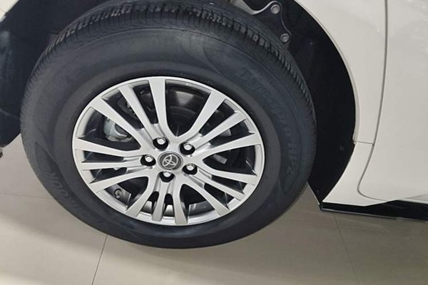 Toyota SIENNA 2023, 42600 км, за 34294 USD - фото 10