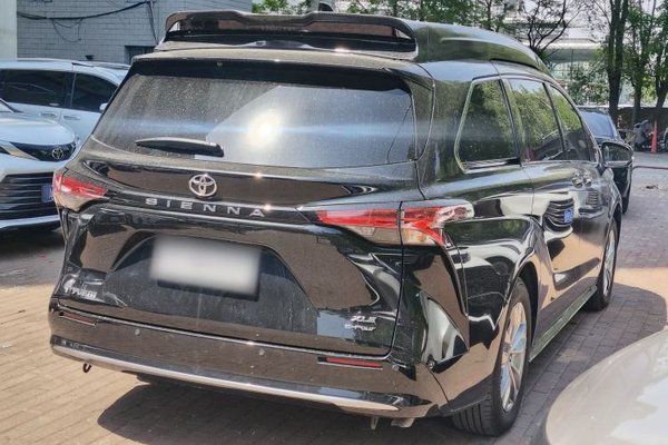 Toyota SIENNA 2024, 13000 км, за 51499 USD - фото 6