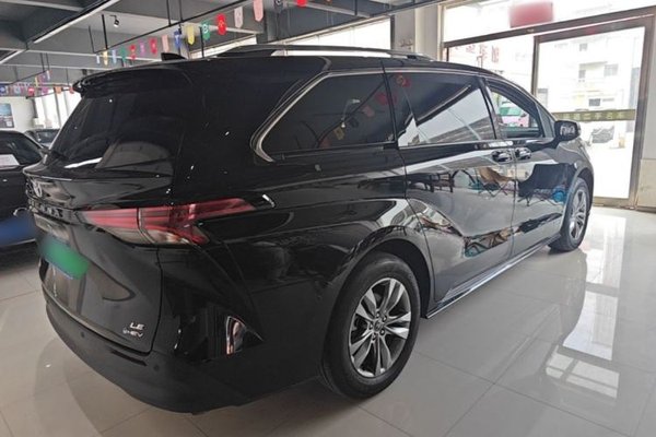 Toyota SIENNA 2024, 22200 км, за 34974 USD - фото 6