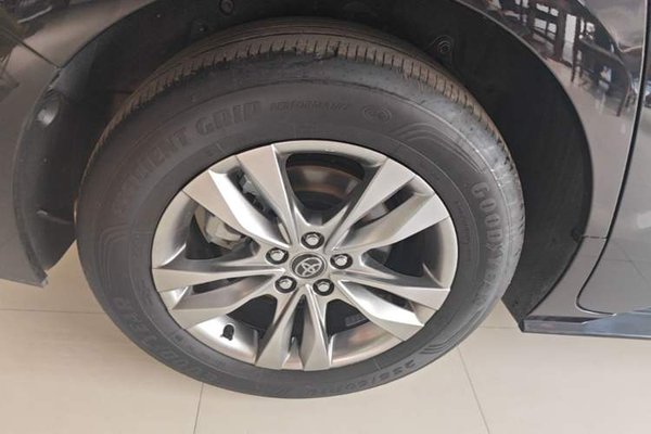 Toyota SIENNA 2024, 22200 км, за 34974 USD - фото 11