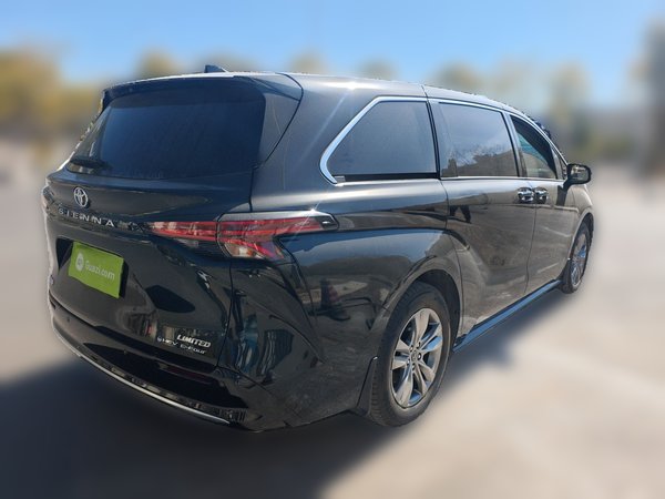 Toyota Sienna 2024, 24800 км, за 45654 USD - фото 6