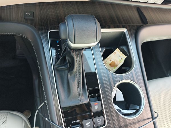 Toyota Sienna 2024, 24800 км, за 45654 USD - фото 15