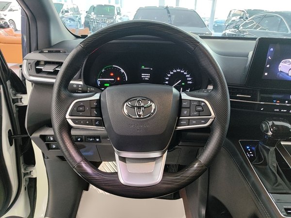 Toyota SIENNA 2024, 40300 км, за 39888 USD - фото 14