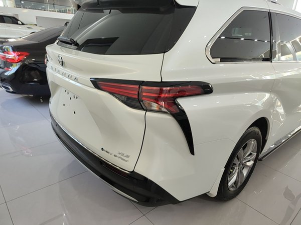Toyota SIENNA 2024, 40300 км, за 39888 USD - фото 7