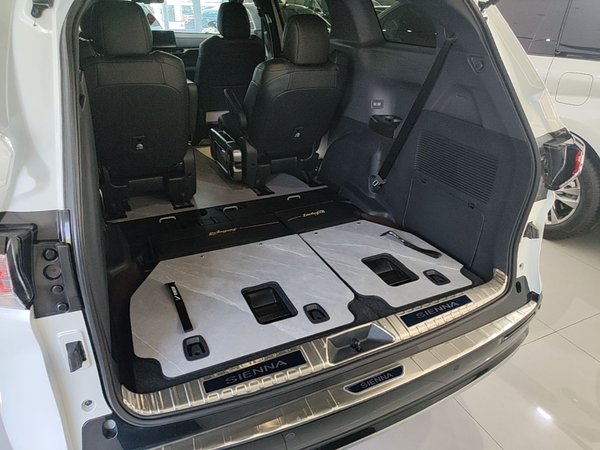 Toyota SIENNA 2024, 40300 км, за 39888 USD - фото 22