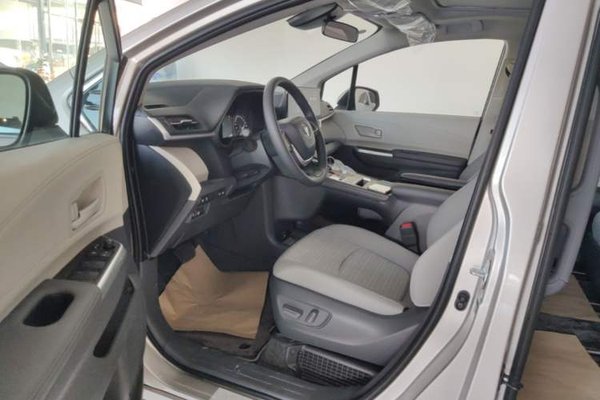 Toyota SIENNA 2026, 100 км, за 38667 USD - фото 18