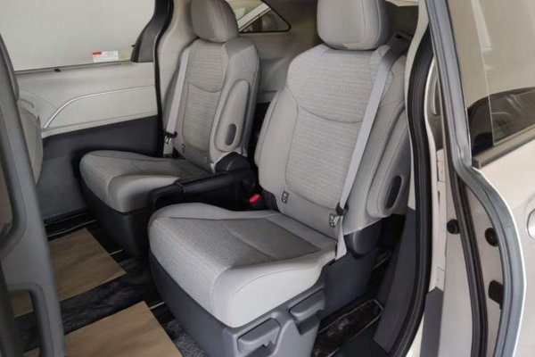 Toyota SIENNA 2026, 100 км, за 38667 USD - фото 20