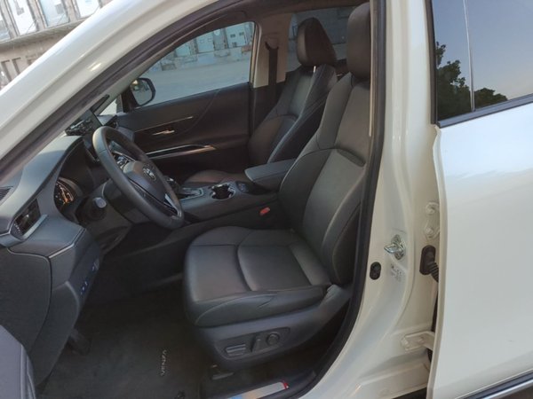 Toyota Venza 2022, 65700 км, за 16062 USD - фото 18