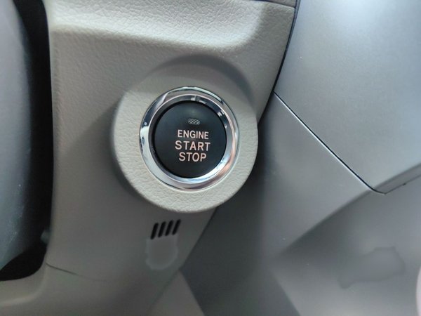 Toyota Verso 2014, 64100 км, за 8106 USD - фото 17