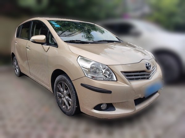 Toyota Verso 2014, 64100 км, за 8106 USD