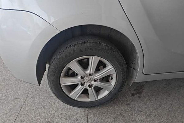 Toyota Verso 2014, 145200 км, за 7370 USD - фото 8