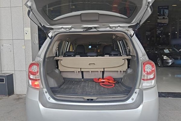 Toyota Verso 2014, 145200 км, за 7370 USD - фото 19
