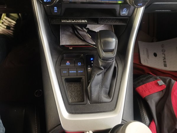 Toyota Wildlander 2020, 76700 км, за 13670 USD - фото 15