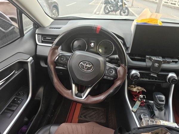 Toyota Wildlander 2020, 70200 км, за 17445 USD - фото 11