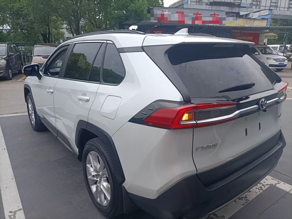 Toyota Wildlander 2022, 22000 км, за 16692 USD