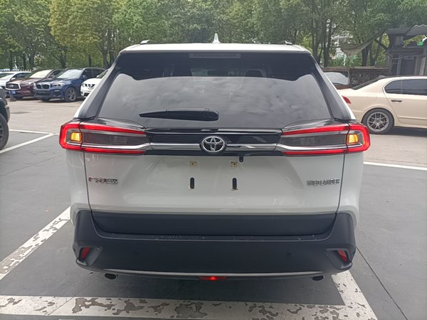 Toyota Wildlander 2022, 22000 км, за 16692 USD