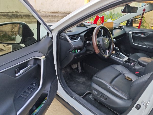 Toyota Wildlander 2022, 63200 км, за 16657 USD - фото 17