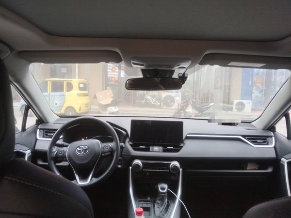 Toyota Wildlander 2023, 15000 км, за 9999999 USD - фото 9