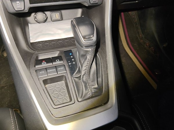 Toyota Wildlander 2023, 9400 км, за 18553 USD - фото 15