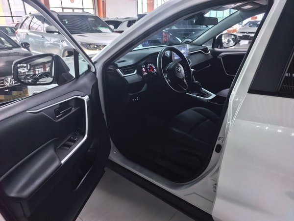 Toyota Wildlander 2024, 22600 км, за 18701 USD - фото 15