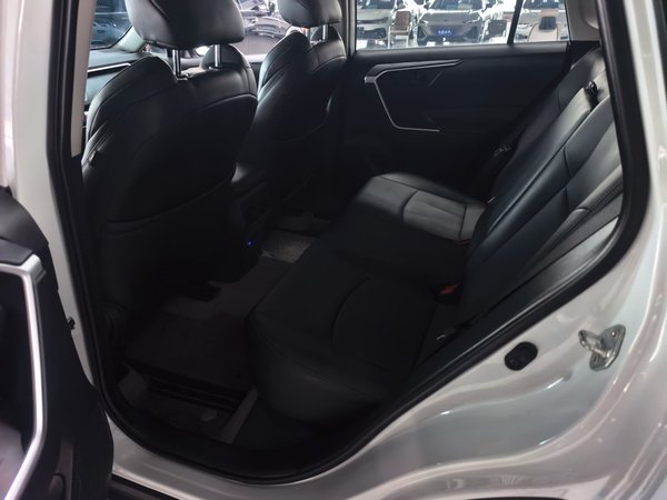 Toyota Wildlander 2024, 22600 км, за 18701 USD - фото 16