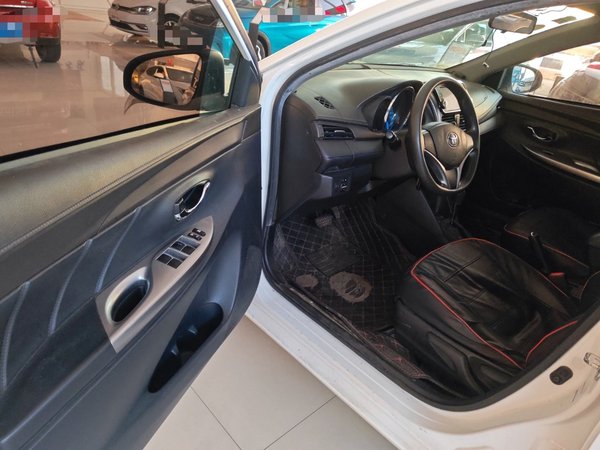 Toyota Yaris 2015, 140200 км, за 5205 USD - фото 21