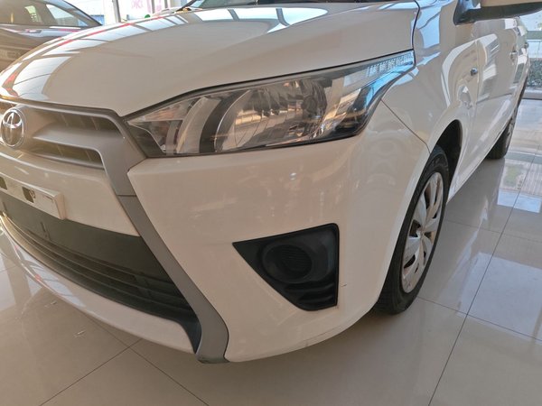 Toyota YARiS L 2015 1.5E Automatic Charm Edition, 2015 года