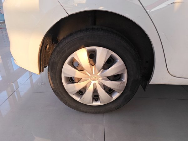 Toyota Yaris 2015, 140200 км, за 5205 USD - фото 10