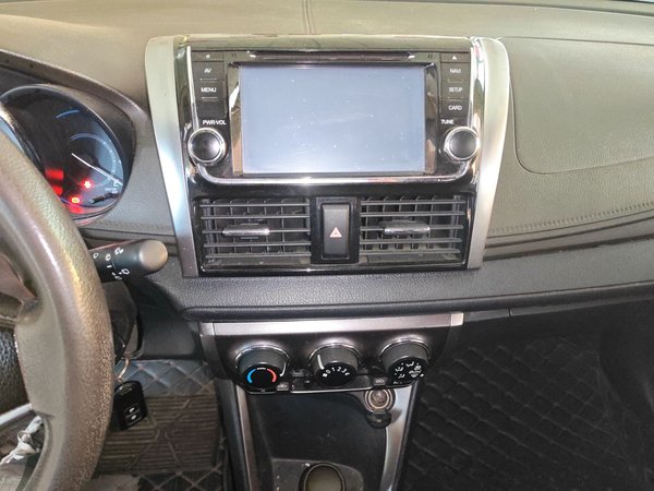 Toyota Yaris 2015, 140200 км, за 5205 USD - фото 14