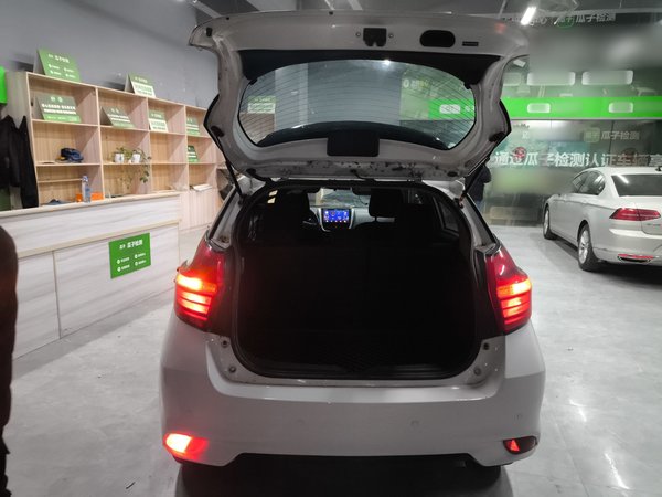 Toyota Yaris 2016, 102100 км, за 7018 USD - фото 18