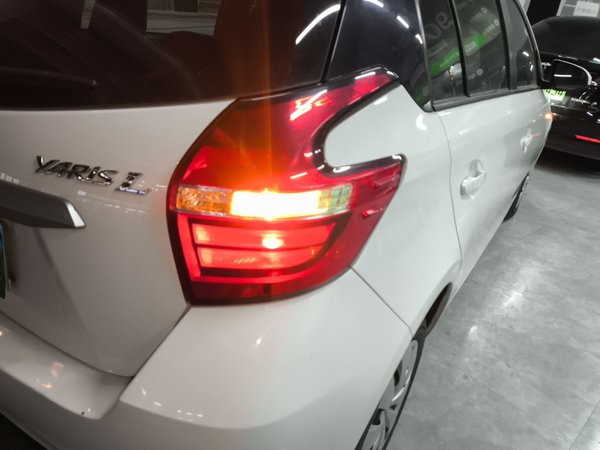 Toyota Yaris 2016, 102100 км, за 7018 USD - фото 8