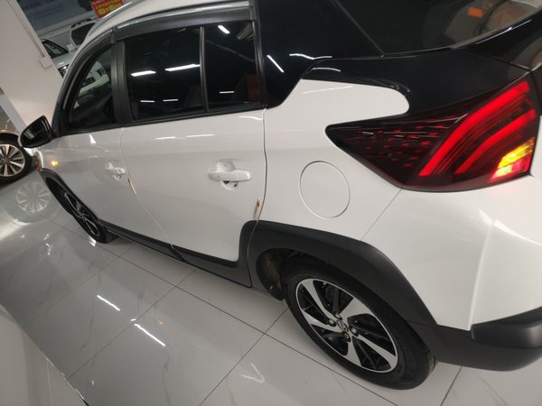 Toyota Yaris 2020, 55800 км, за 8918 USD